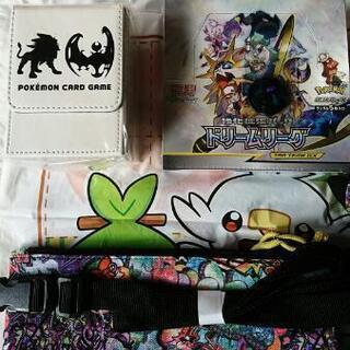 ポケモンセンター 渋谷店限定ピカチュウ、サコッシュ、コインケース、未開封サン&ムーンドリームリーグ強化拡張パック限定セット デッキケース コイン新品未使用