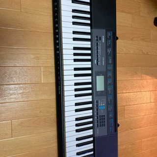 電子ピアノ　CASIO