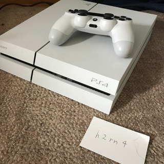 PS4 本体　箱あり(中の発泡スチロールは無し) PS4 本体 箱あり(中の発泡スチロールは無し)
