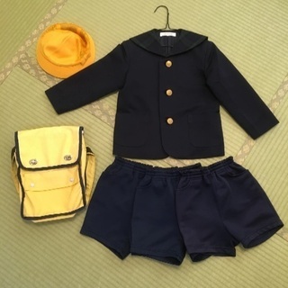 認定こども園日吉幼稚園（高槻市）の制服