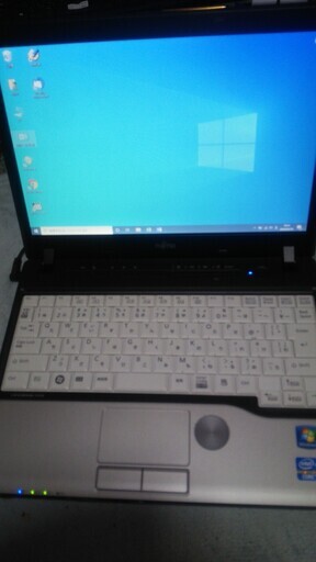 すぐ使えるWIN10 FUJITSU FMVNP6HE i5-3320M メモリ4GB SSD240G 12.1 