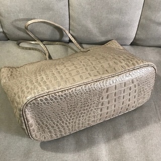 フルラ レザークロコダイルオープントートバッグ