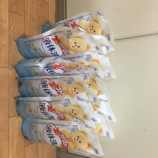 ファーファ液体洗剤詰め替え