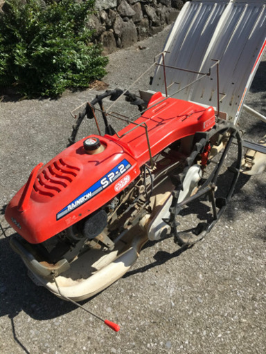 2条植え　田植え機