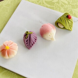 季節を愉しむ和菓子作り 〜春を模る練り切り - 教室・スクール