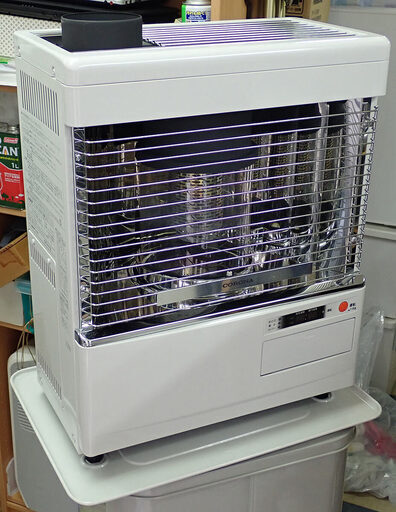 札幌市 コロナ 煙突石油ストーブ SV-V4518M 2018年製 一年使用 美品 中古
