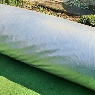 除菌済みロール【新品・未開封】　人工芝　【防炎マーク・遮熱マーク・グリーンピン付き】