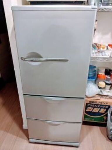 ３ドア冷凍冷蔵庫