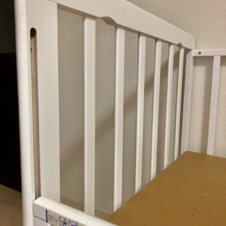 ヤトミ ベビーベッド 普通サイズ