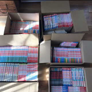 マンガ800冊以上あります。値下げ中です。