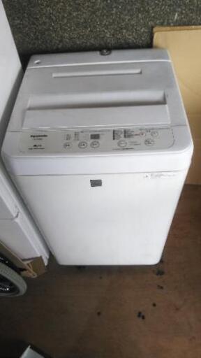 洗濯機　Panasonic　2017年式　5キロ　キズ有　中古品　汚れ、キズ有り使用感あり。