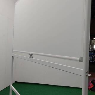 格安販売】W1800 キャスター＆ペントレー付きホワイトボード 両面型