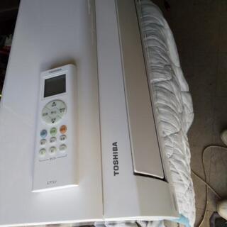 佐賀中古エアコン東芝2019年.2.2KW20番