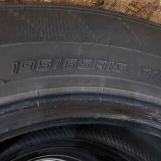 DUNLOP ENASAVE EC300+ 195/65R15 15インチ 夏タイヤ 4本 2019年製 バリ溝 プリウス アイシス ノア等 (TA159) クレジットカード QR決済可能