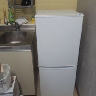 [急]ニトリ２ドア冷蔵庫10日まで販売しています。