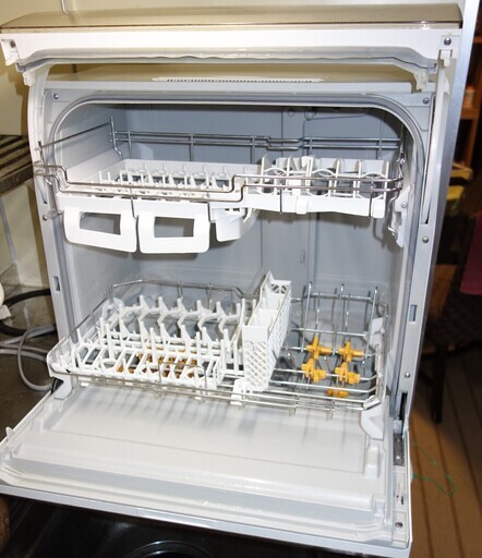 食器洗い乾燥機NP-TR9-Cベージュ・パナソニック！値下げ 