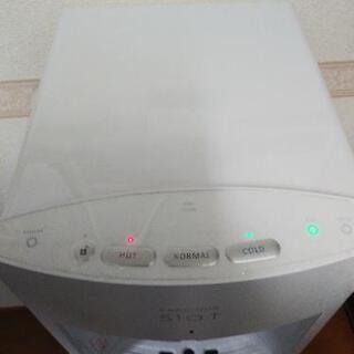 フレシャス、ウォーターサーバー(約４ヶ月使用)と水5400円分