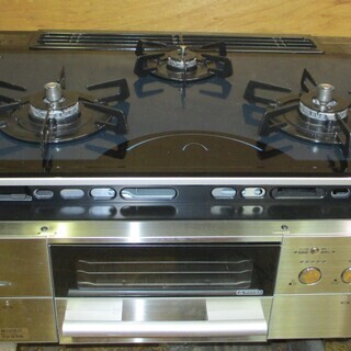 ビルトイン・ガスコンロ 3口＋魚焼きグリル、 ガラストップ LPG用