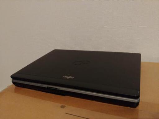 富士通製ノートパソコン　LIFEBOOK core-i5