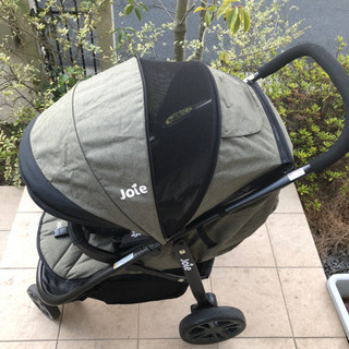 ベビーカー　3輪　joie ライトトラックス　オリーブ　レインカバー・説明書あり ベビーカー 3輪 joie ライトトラックス オリーブ レインカバー・説明書あり