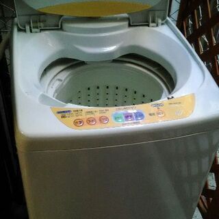 【2/27、28に引き取り限定】日立全自動洗濯機 脱水容量4,2...