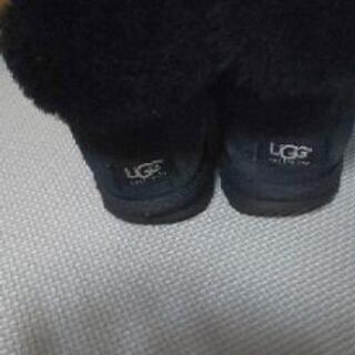 UGGショートブーツ黒