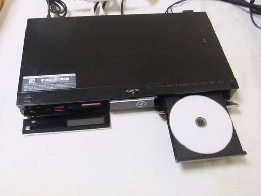 シャープ　ブルーレイレコーダー　BD-HDW75　2011年製　５００GB　2番組同時録画　動作確認済み