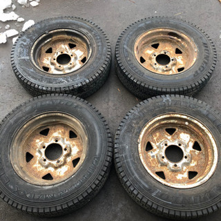 値下げ]JA11 ジムニー スタッドレス バリ目 185/85R16 LT ダンロップ 