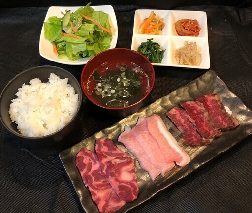 祝 オープン1周年 焼肉居酒屋しっぽ ときわ台に2019年12月3日 火 オープン ロッチ ときわ台の焼肉 の無料広告 無料掲載の掲示板 ジモティー 祝 オープン1周年 焼肉居酒屋しっぽ ときわ台に2019年12月3日 火 オープン ロッチ ときわ台の焼肉 の無料広告 無料掲載の掲示板 ジモティー