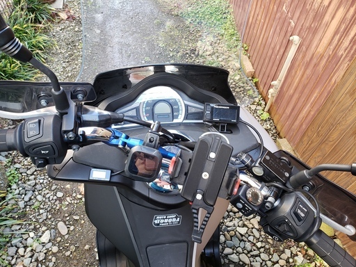 pcx150 kf18 リアボックス付き　自賠責１年