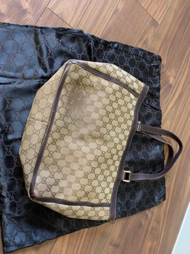 GUCCI ショルダーバッグ 本物