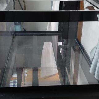 90×60×45アクリルオーバーフロー水槽と台と濾過槽