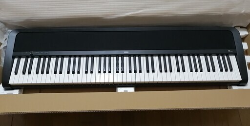 電子ピアノ　KORG　B1