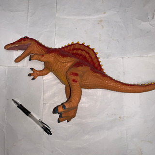 スピノサウルス恐竜フィギュア
