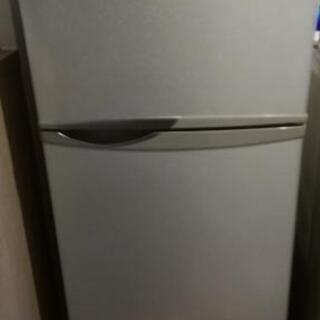 冷蔵庫　SHARP　2013年製　(引き取れる方)