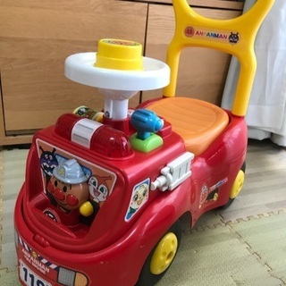 ベビー おもちゃ 幼児用自動車 アンパンマン じゃかじゃか消防車