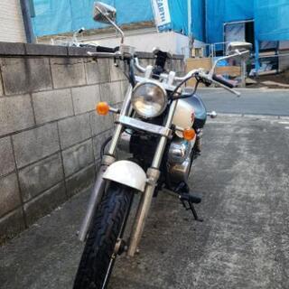 ホンダ　マグナ５０ ホワイト