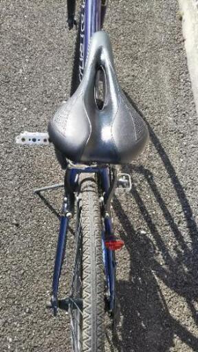 トレック クロスバイクライト付き、サドル新品交換済み 人気 