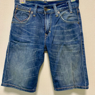 LEVI'S デニムパンツ ひざ丈 中古