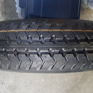 トヨタ純正テンパータイヤ　15インチ（T135/70 D15 99M)売ります