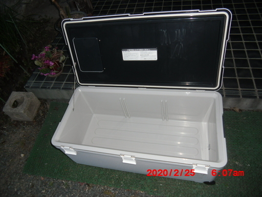 超大型クーラーボックス 美品レベル ブリ ヒラマサ カンパチ シイラ 大型ヒラスズキ等に便利 エイコロ 松崎のスポーツの中古あげます 譲ります ジモティーで不用品の処分
