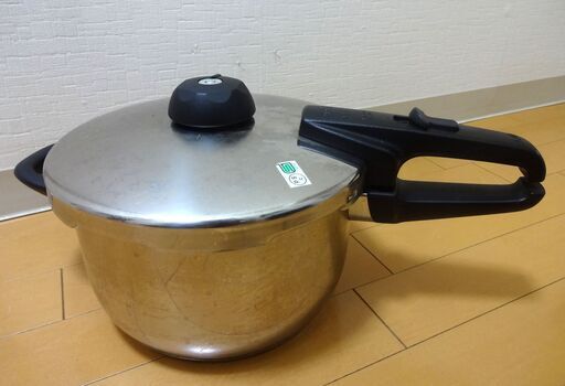 ■フィスラー 圧力鍋 4.5L ドイツ製 IH対応 片手鍋 Fissler Vitavit Made in Germany 調理器具 max 1.5bar Cook Star 4207