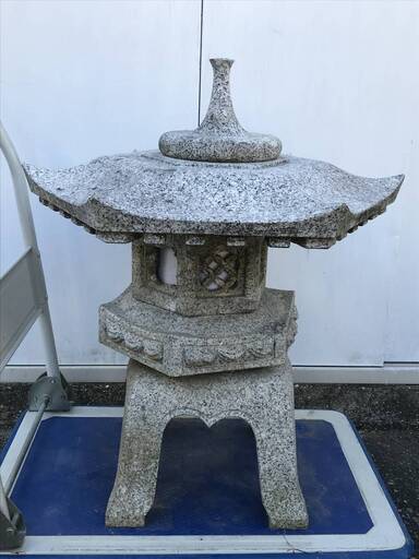 石灯籠 燈篭 石燈篭　灯篭 雪見灯篭 六角雪見 日本庭園 古民家 高さ75cm 傘65cm 近隣は配達致します！