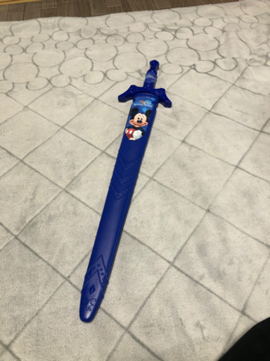 ディズニーオンアイス ミッキーマウス 光る剣 おもちゃ Te Any 道徳のおもちゃ ヒーロー遊び の中古あげます 譲ります ジモティーで不用品の処分