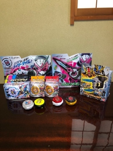 仮面ライダー変身ベルト　ライドウォッチ　武器セット