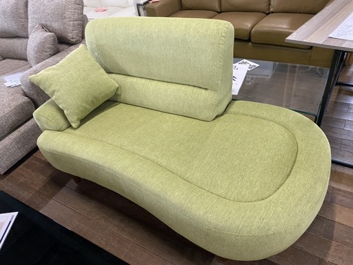 イタリアンデザインのソファー！良いモノをより安く！人気のグリーンソファー！19800円で販売します！