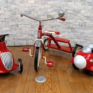 ◇Radio Flyer（ラジオフライヤー）のロケット・ロードスター・三輪車 
