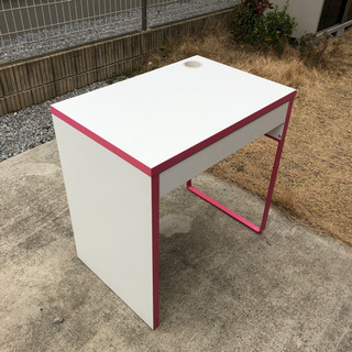 IKEA ミッケ　学習机　パソコンデスク　ピンク×ホワイト