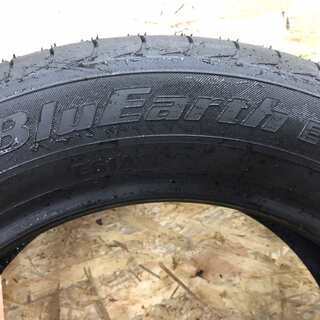 YOKOHAMA BluEarth E51 225/60R17 17インチ 夏タイヤ 4本 2018年製 バリ溝