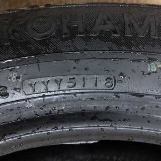YOKOHAMA BluEarth E51 225/60R17 17インチ 夏タイヤ 4本 2018年製 バリ溝